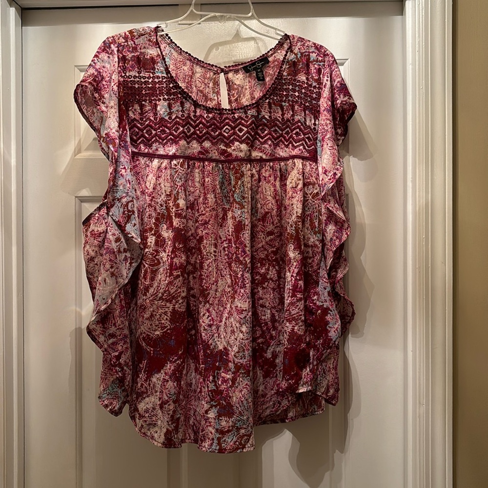 Jessica Simpson 3x Embroidered Flutter Top